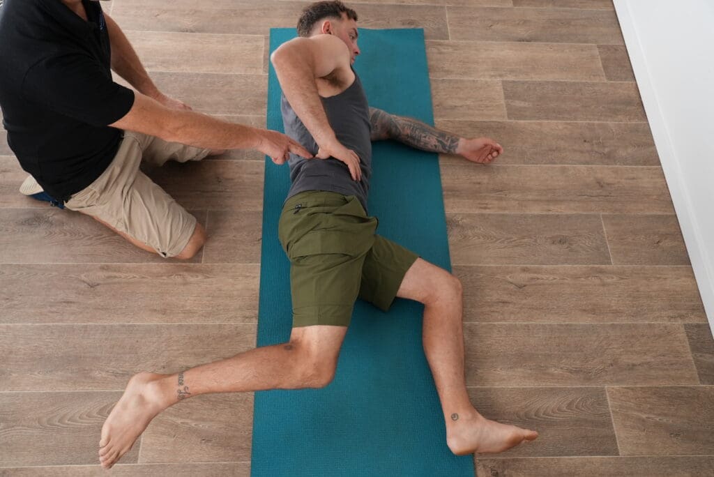 corrective-exercise-bonny-hills-laurieton-lake-cathie-glutes-lower-back-Quadratus-lumborum-QL-ITB-TFL-abdominal-strength-stretch-activation